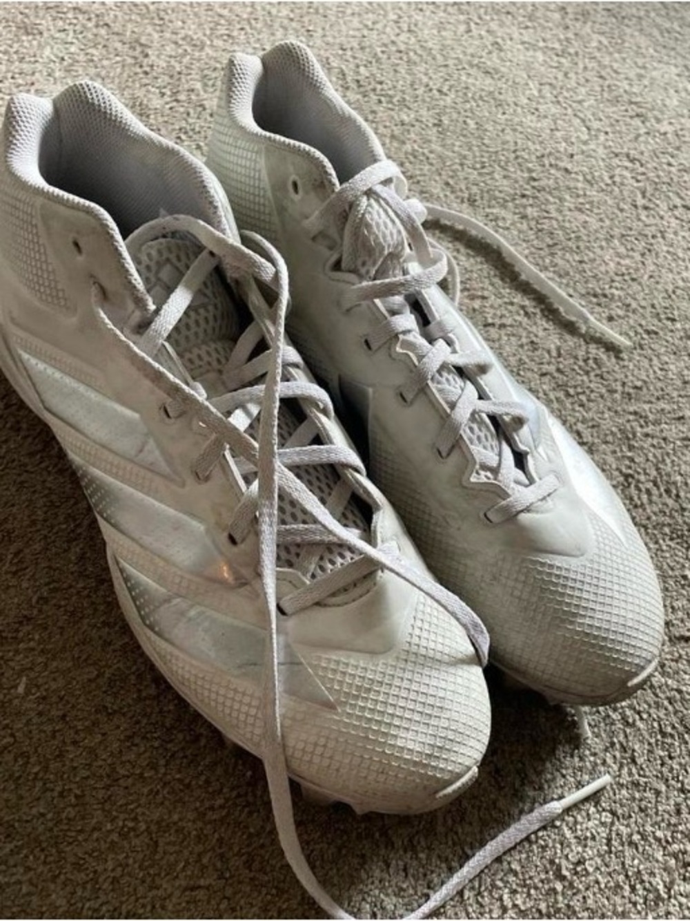 adidas Men's White Athletic Cleats - Lightweight Training Footwear